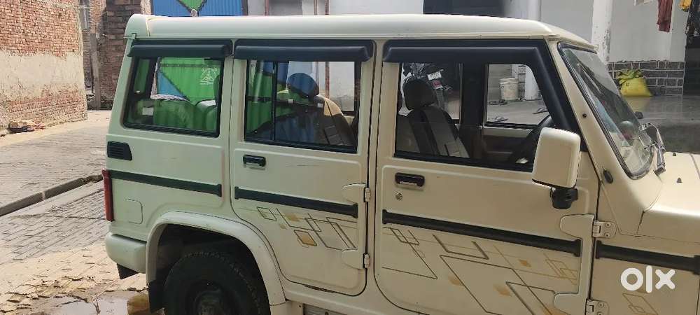 Mahindra Bolero 2015 Diesel Best Condition New Screen