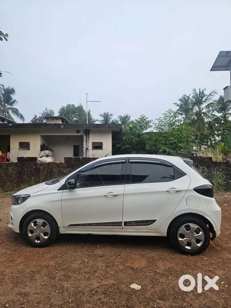 Neet And Clean Vehicle