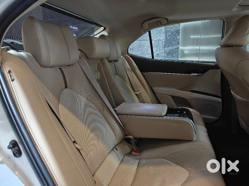 Toyota Camry Hybrid, 2020, Petrol