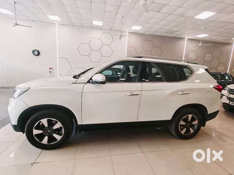 Mahindra Alturas G4, 2022, Diesel