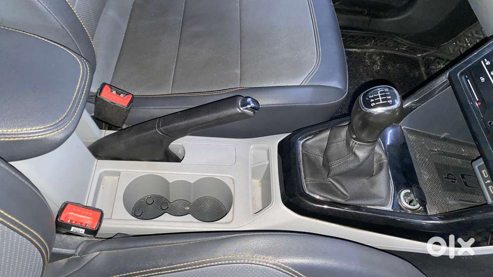 Skoda Kushaq 1.0 Tsi Style, 2022, Petrol