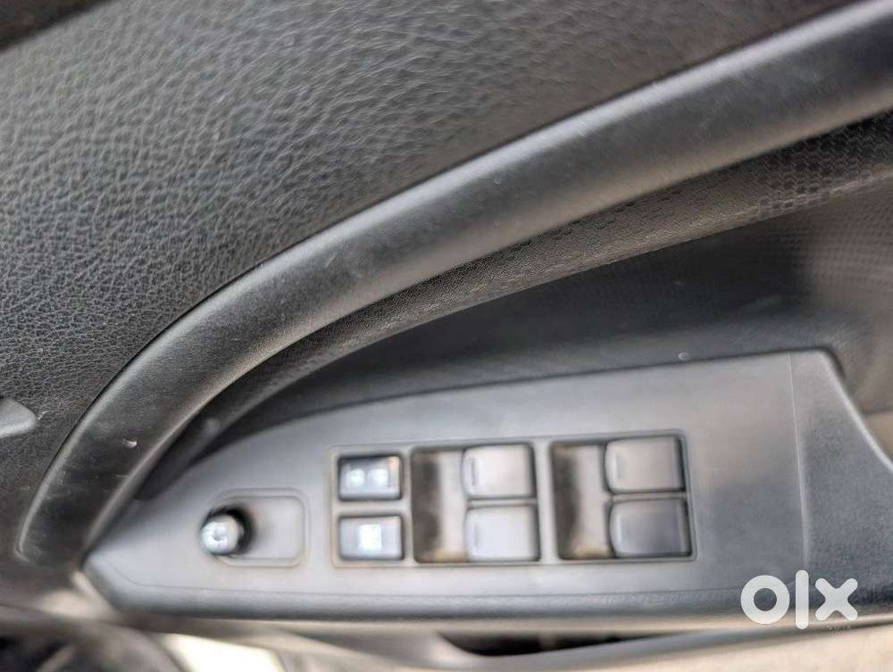 Maruti Suzuki Brezza 1.5 Lxi Smart Hybrid, 2024, Petrol