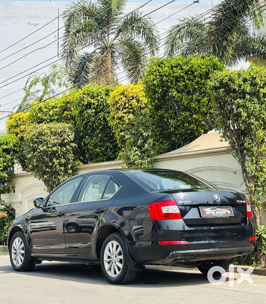 Skoda Octavia 2.0 Tdi Style Plus At, 2015, Diesel