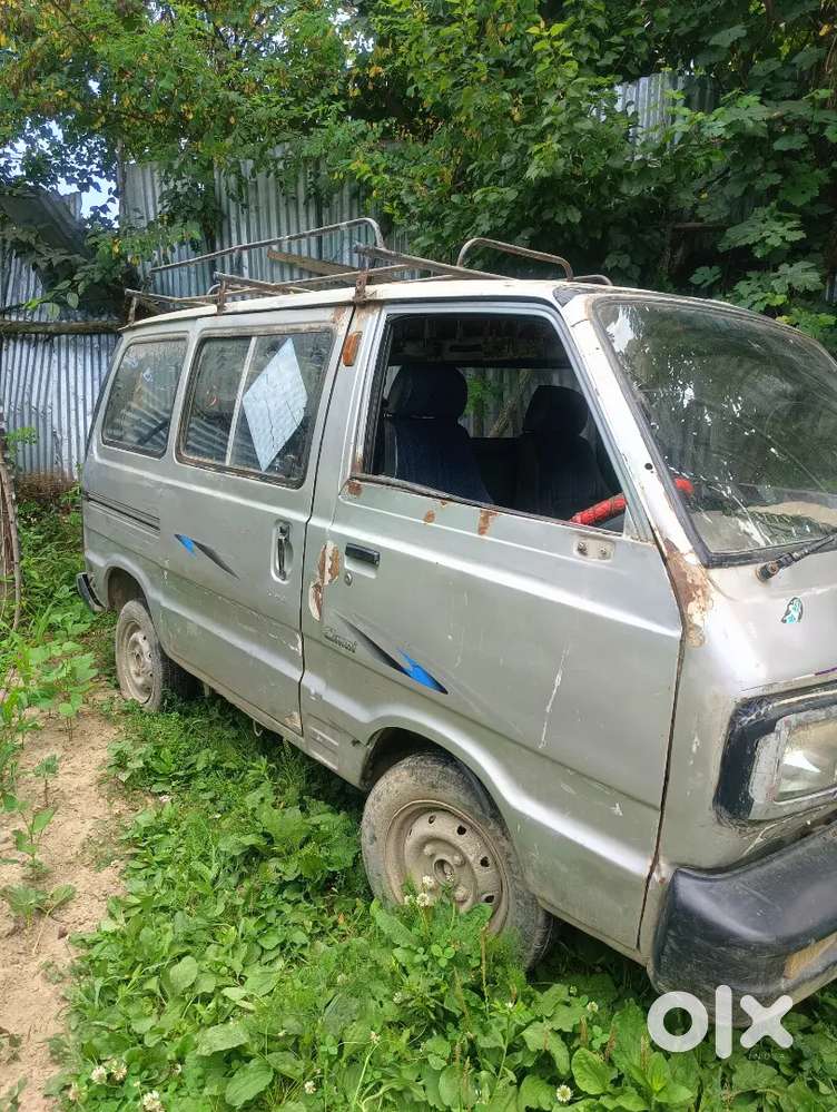 Maruti Suzuki Omni 2010 Seater Car