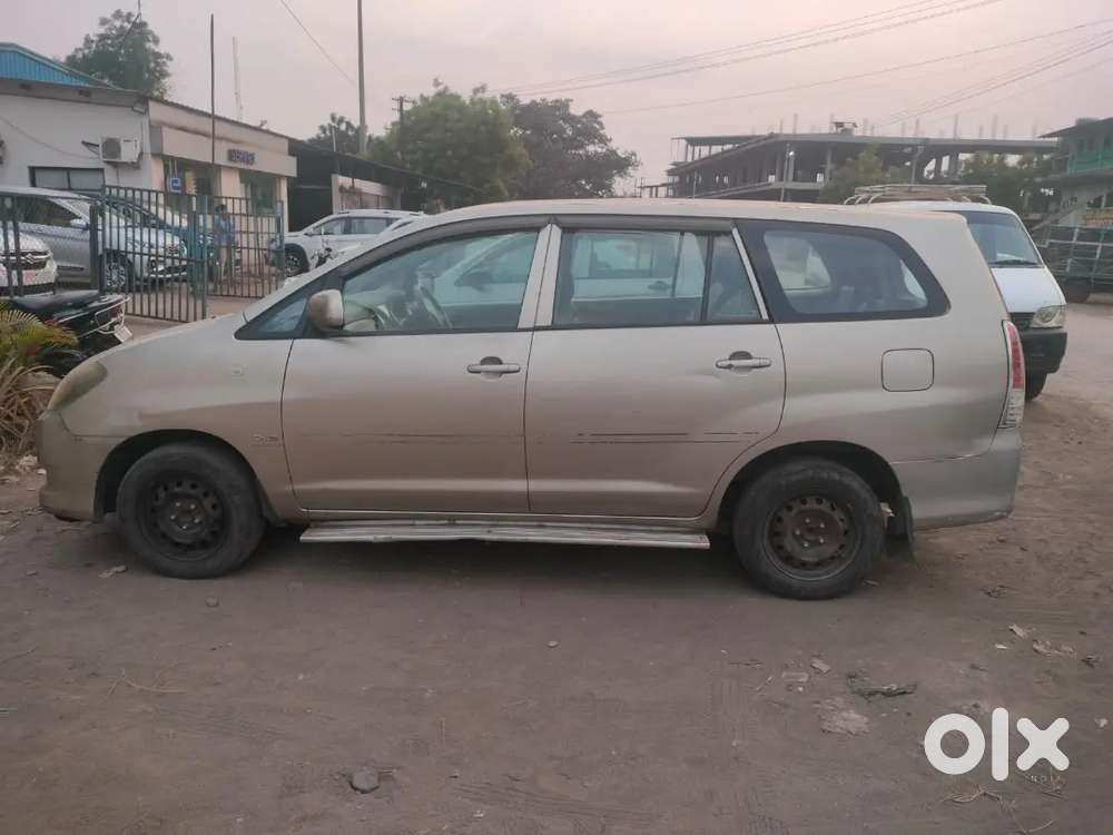 Toyota Innova 2.5 G 2011 Diesel  Valid Till 04-2031 Well Maintained