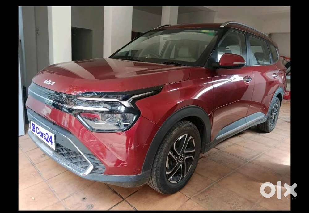 Kia Carens Luxury Plus 2022 Petrol - 6 Seaterl Year Model