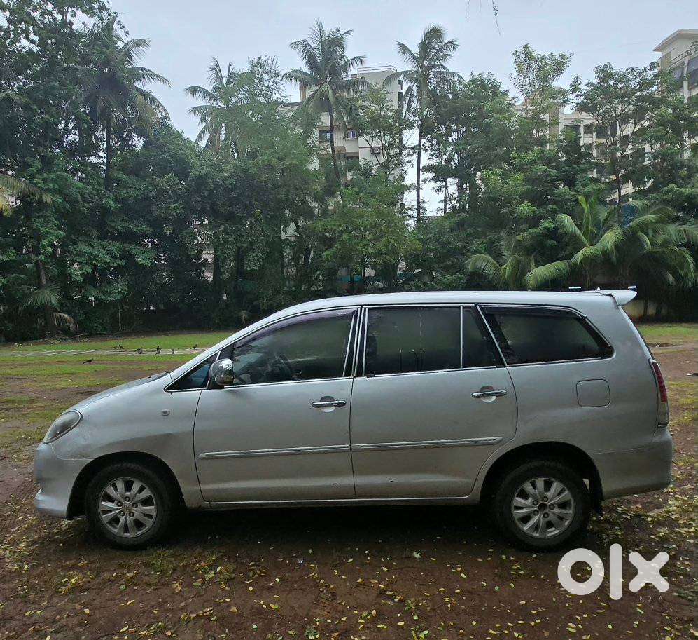 Toyota Innova 2.5 G (diesel) 8 Seater, 2011, Diesel