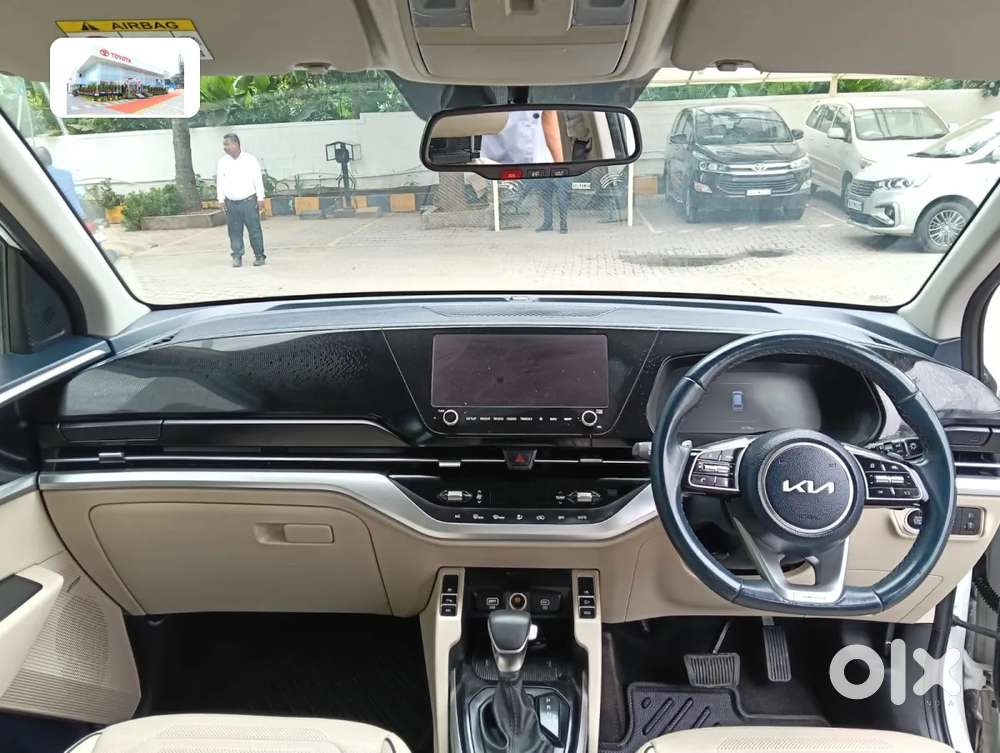 Kia Carens 1.4 Luxury Plus 6 Str, 2022, Petrol