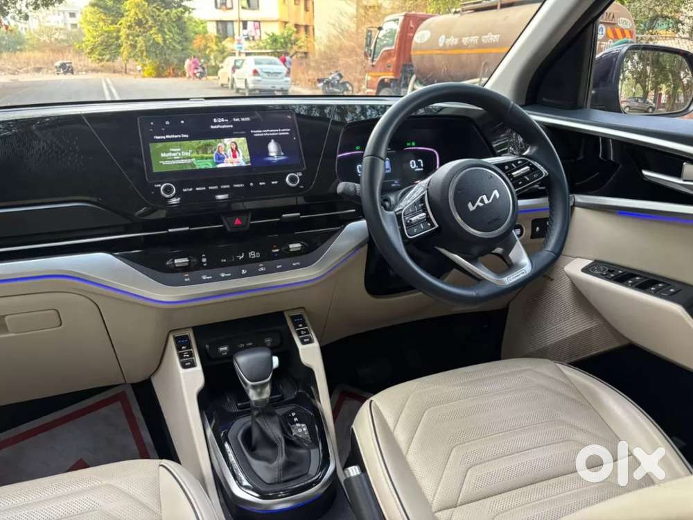 Kia Carens 1.4 Luxury Plus 6 Str, 2022, Petrol