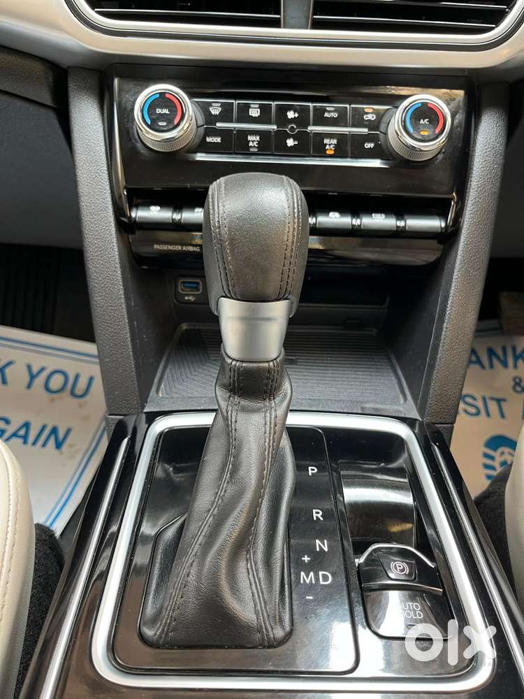 Mahindra Xuv700 2.0 Ax 7 Petrol At Luxury Pack Str, 2022, Petrol