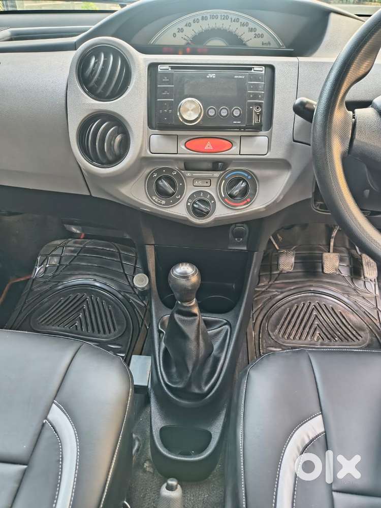 Toyota Etios 2010-2012 G, 2011, Petrol
