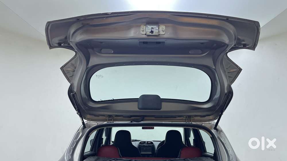Renault Kwid 2019-ongoing 1.0 Rxt Amt (o), 2018, Petrol