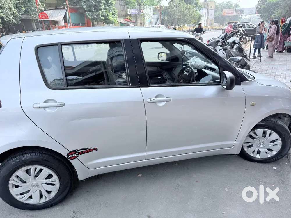Maruti Suzuki Swift 2009 Petrol 120000 Km Driven