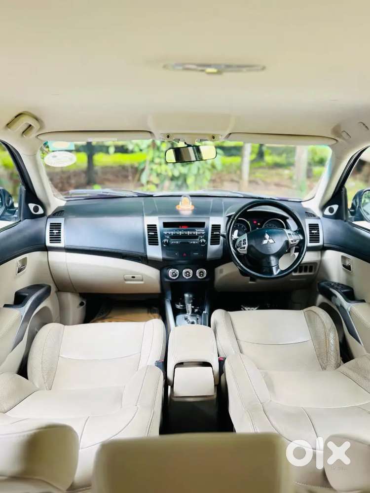 Mitsubishi Outlander 2010 Petrol