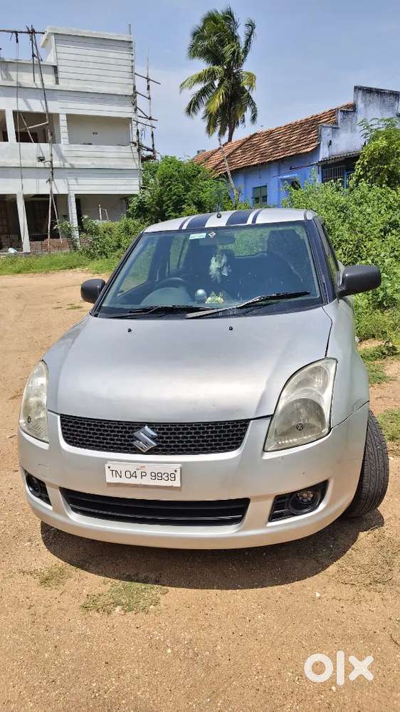 Maruti Suzuki Swift 2005 Petrol 93000 Km Driven