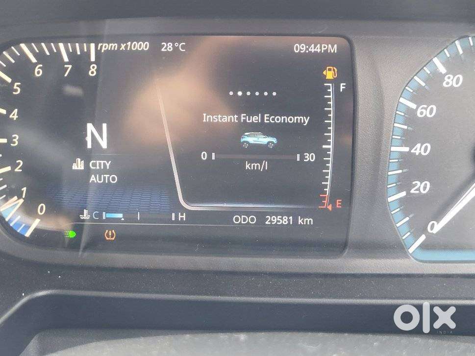 Tata Punch 1.2 Revotron Accomplished Camo Dazzle Amt, 2024, Petrol