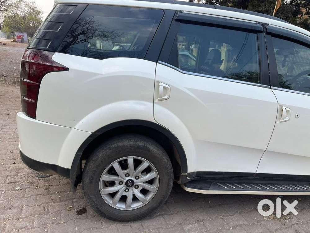 Mahindra Xuv500 2016 Car