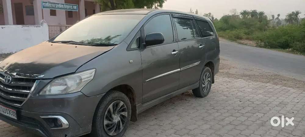 Toyota Innova 2.5 Gx 2013