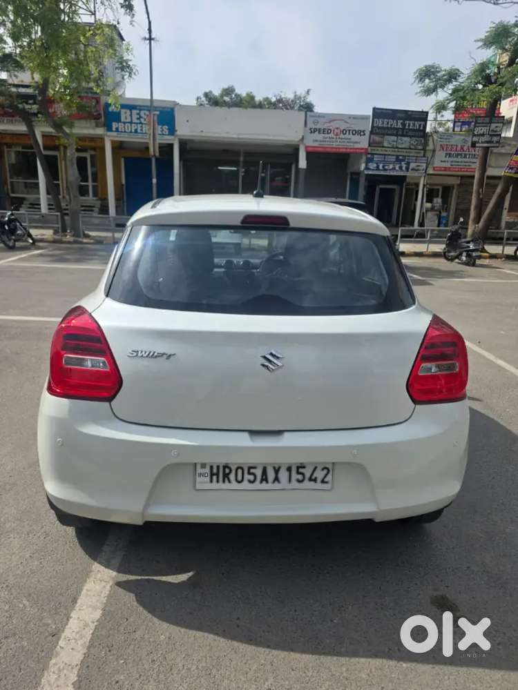 Maruti Suzuki Swift Vxi Model 2018 First Owner Petrol Plus Cng