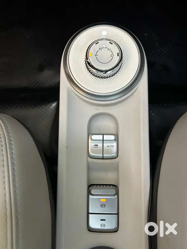 Mg Comet Ev 2025 Electric 2900 Km Driven