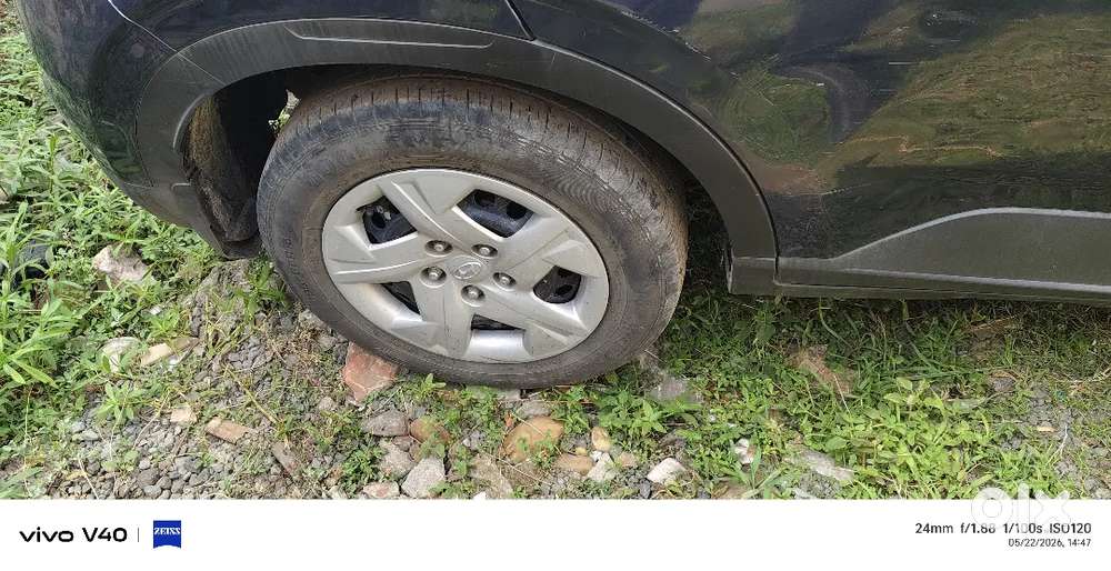 Hyundai Venue 2020 Petrol 42000 Km Driven