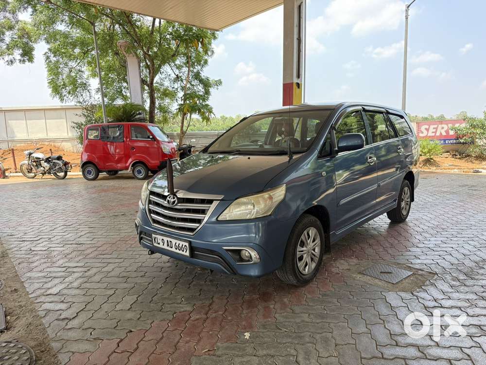 Toyota Innova 2.5 Gx 8 Str Bs-iii, 2012, Diesel
