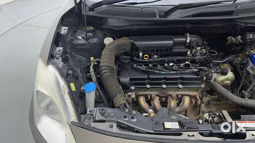 Maruti Suzuki Dzire 1.2 Vxi Amt, 2017, Petrol