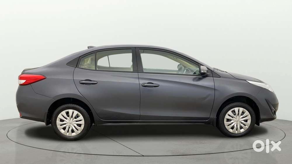 Toyota Yaris G Cvt, 2018, Petrol