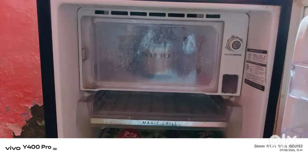 Whirlpool fridge good condition good looking