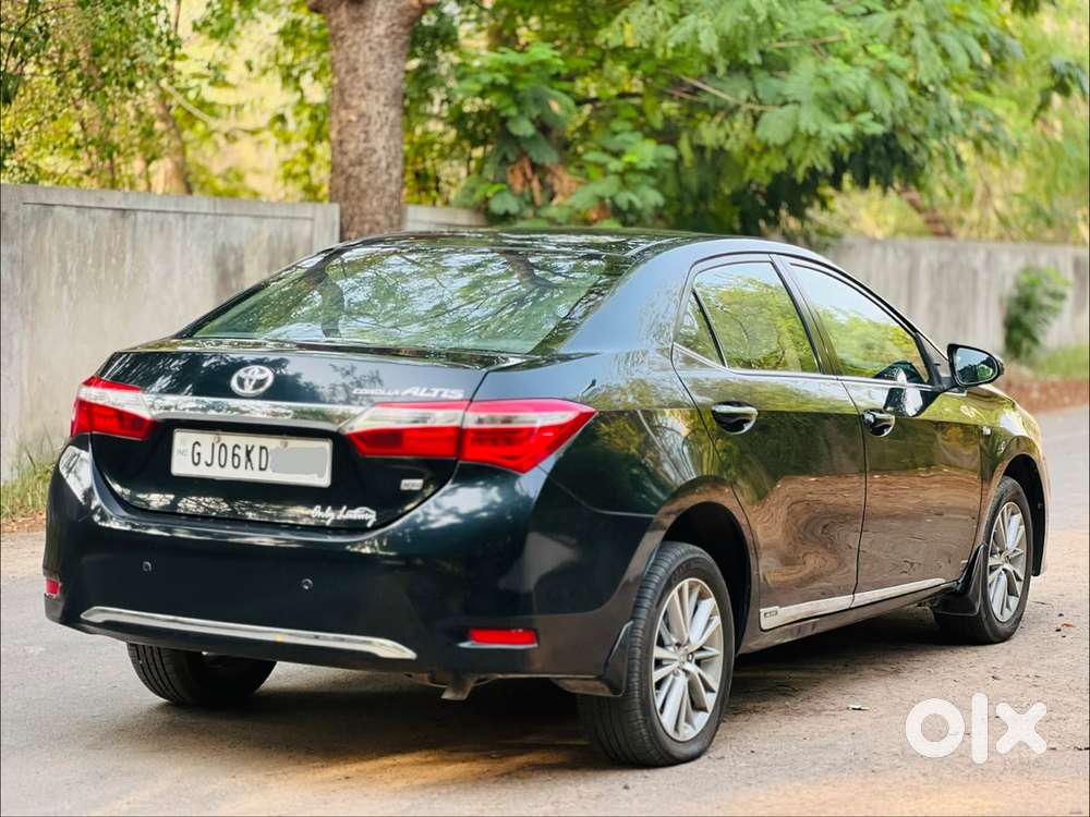 Toyota Corolla Altis 1.8 J, 2016, Petrol