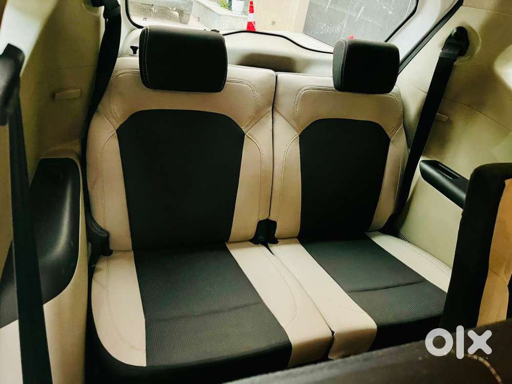 Renault Triber Rxt, 2023, Petrol