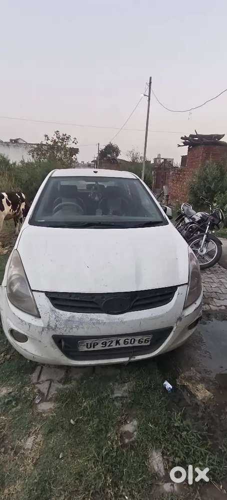 Hyundai Elite I20 2011 Cng & Hybrids 200000 Km Driven
