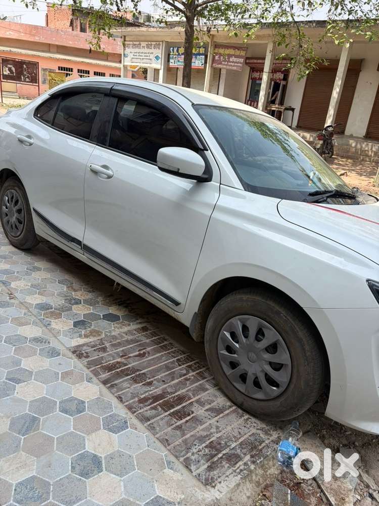 Maruti Suzuki Dzire 2025 Petrol Manual