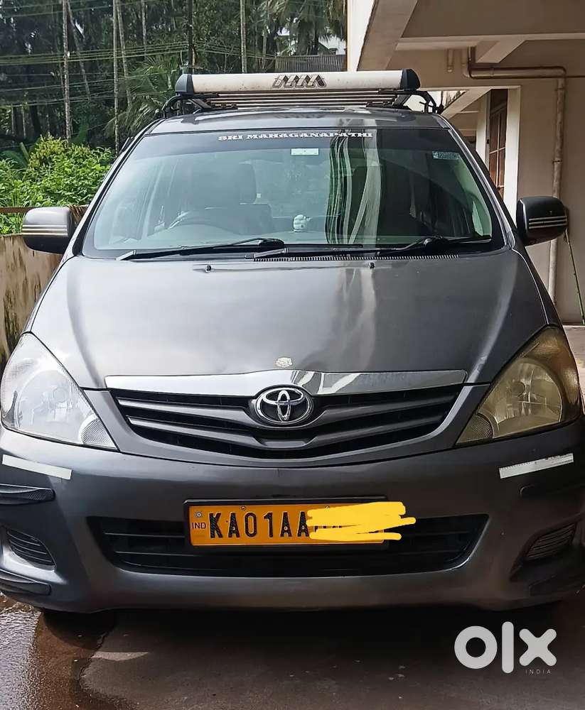 Toyota Innova 2011