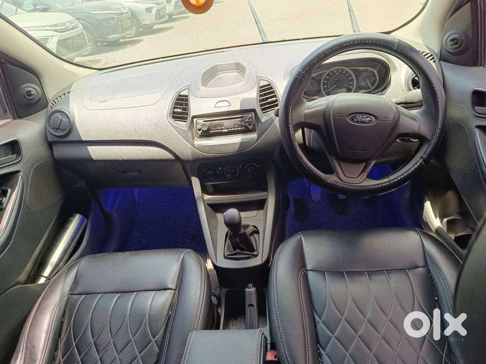 Ford Figo, 2016, Petrol