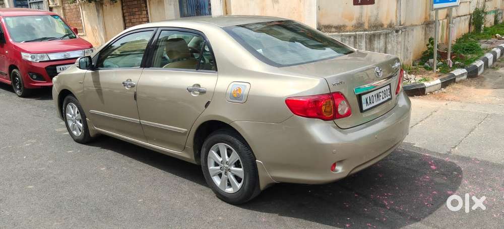 Toyota Corolla Altis G, 2010, Petrol