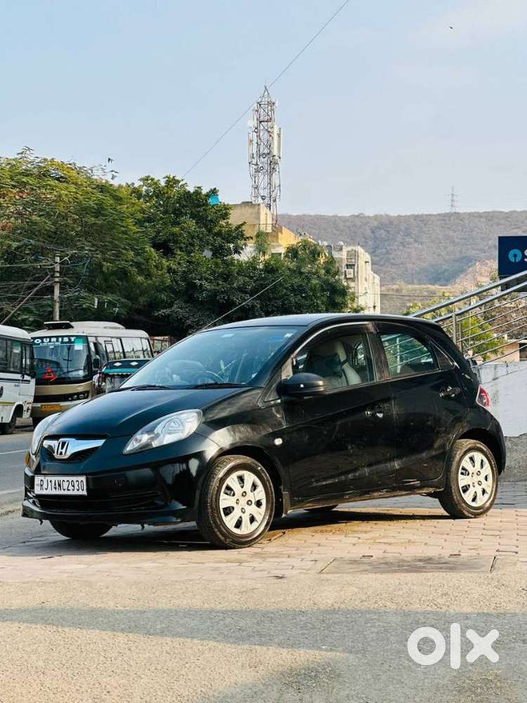 Honda Brio S (o) Mt, 2016, Petrol