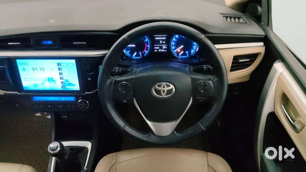 Toyota Corolla Altis 1.8 Gl, 2015, Petrol