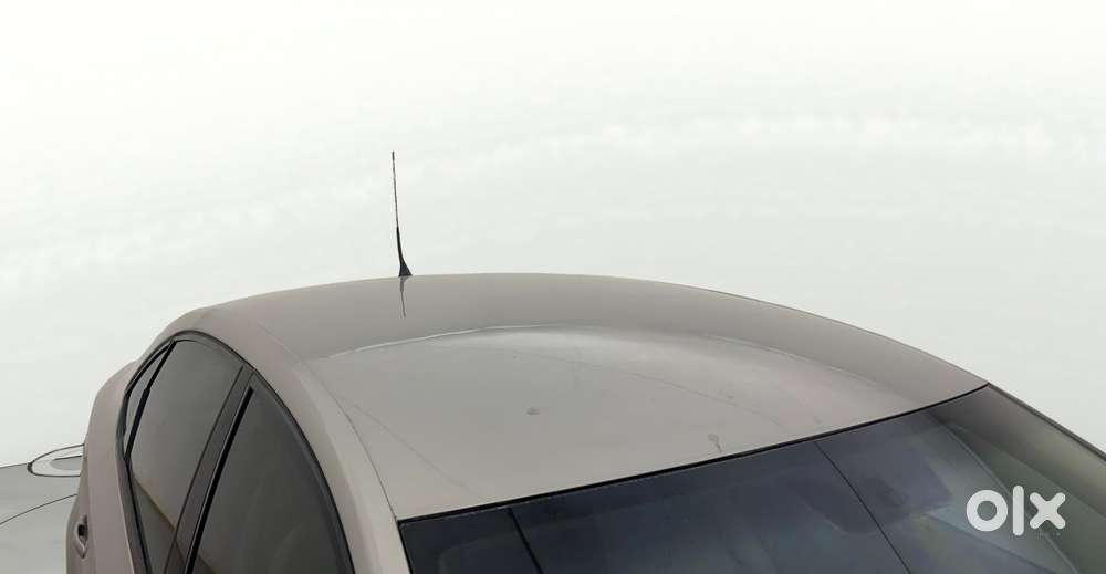 Skoda Rapid 1.6 Mpi Mt Elegance Plus, 2015, Petrol