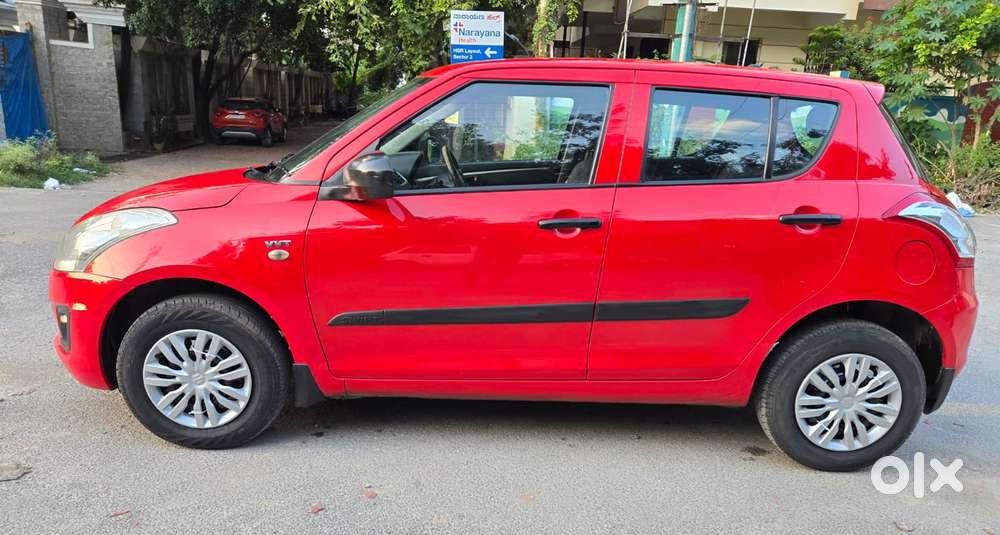 Maruti Suzuki Swift Lxi, 2015, Petrol