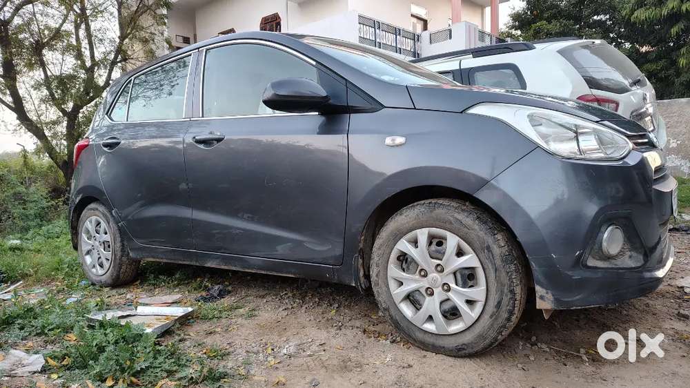 Hyundai Grand I10 2017 Petrol 23000 Km Driven