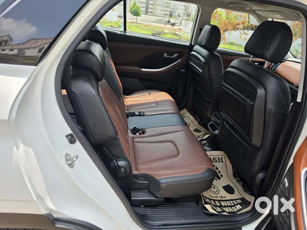 Hyundai Alcazar Signature 2023