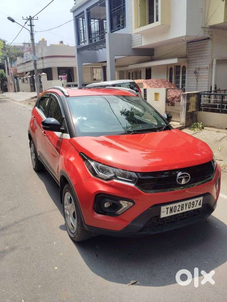 Tata Nexon 1.2 Revotron Xma Amt (s), 2023, Petrol