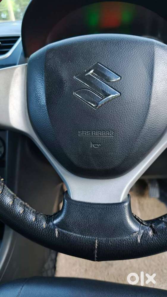 Maruti Suzuki Swift Vxi Optional, 2016, Petrol