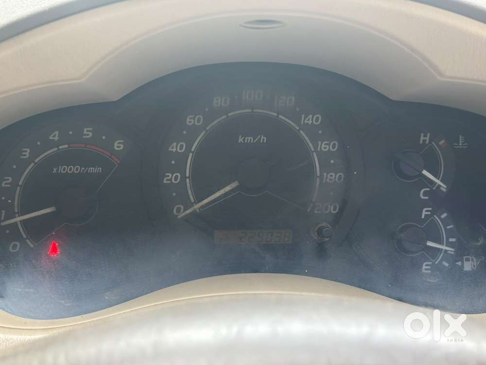 Toyota Innova 2.0 V, 2008
