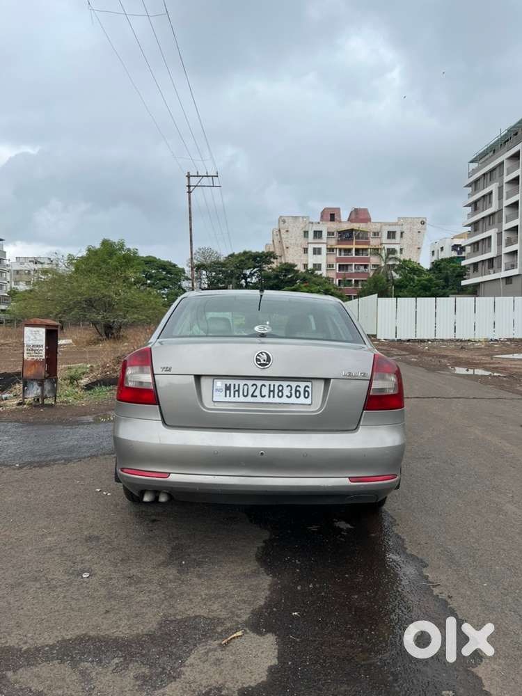 Skoda Laura Diesel 2012 Diesel  2nd Owner  Luxury Sedan