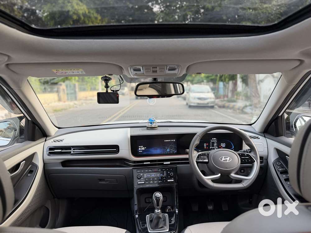 Hyundai Creta Sx Petrol Mt, 2025, Petrol