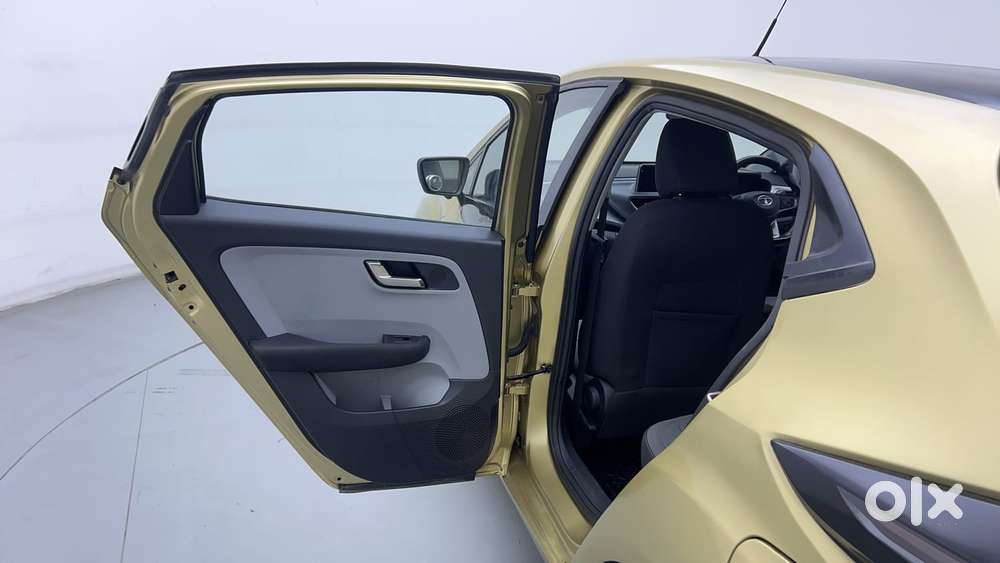 Tata Altroz Xz, 2020, Petrol
