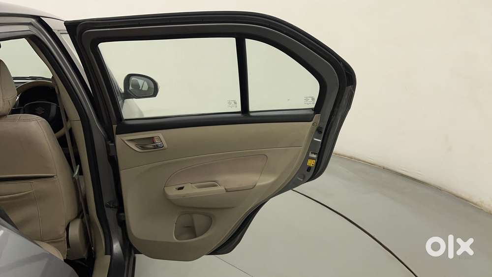 Maruti Suzuki Swift Dzire 1.3 Vxi, 2014, Petrol