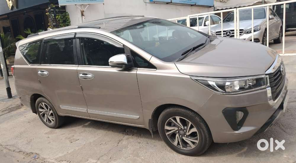 Toyota Innova Crysta